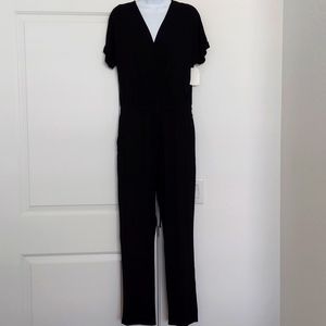 Black short sleeve jumpsuit with waist tie